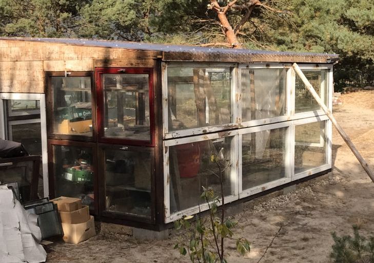 szklarnia ze starych okien